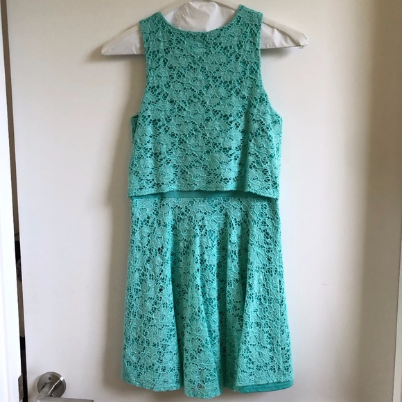 Sally Miller Couture girls adorable green dress. Size L (12) - Picture 2 of 4